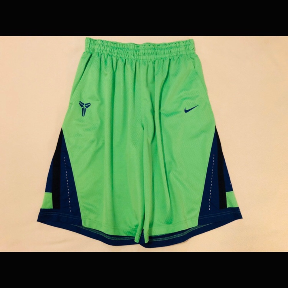 Rare Kobe Bryant Nike Shorts Size L
